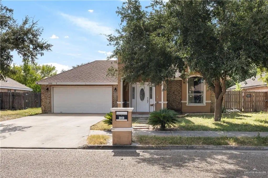 2010 S Standard Avenue, San Juan