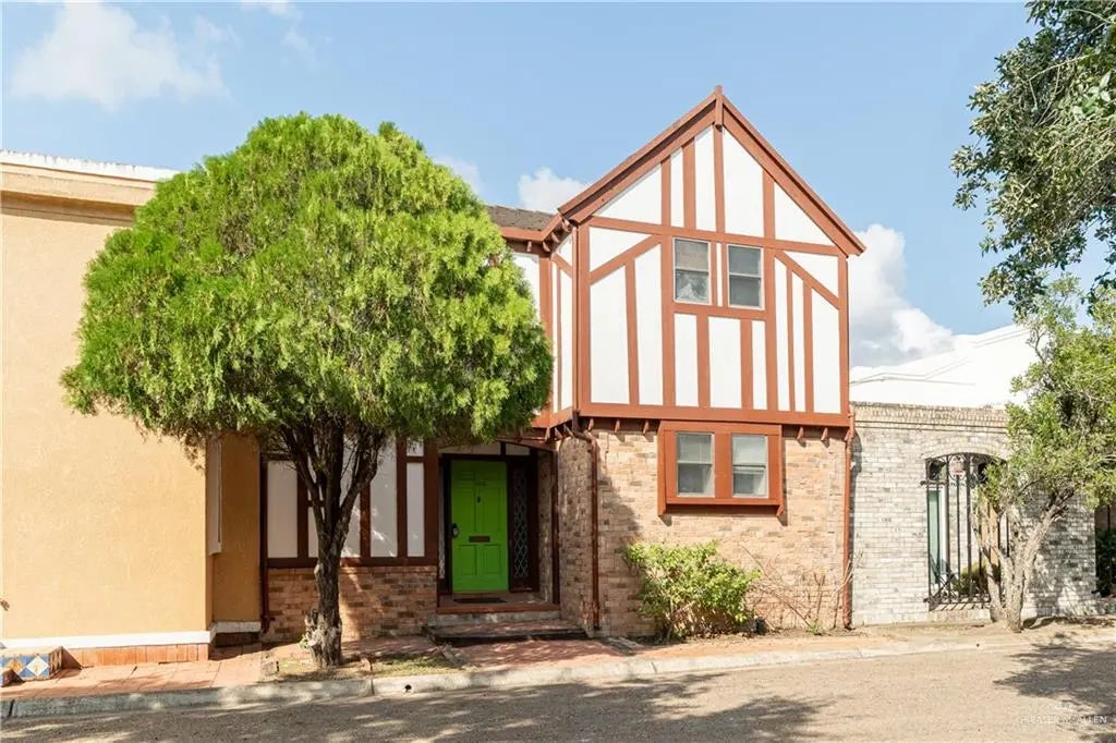 1004 S Border Avenue, Weslaco