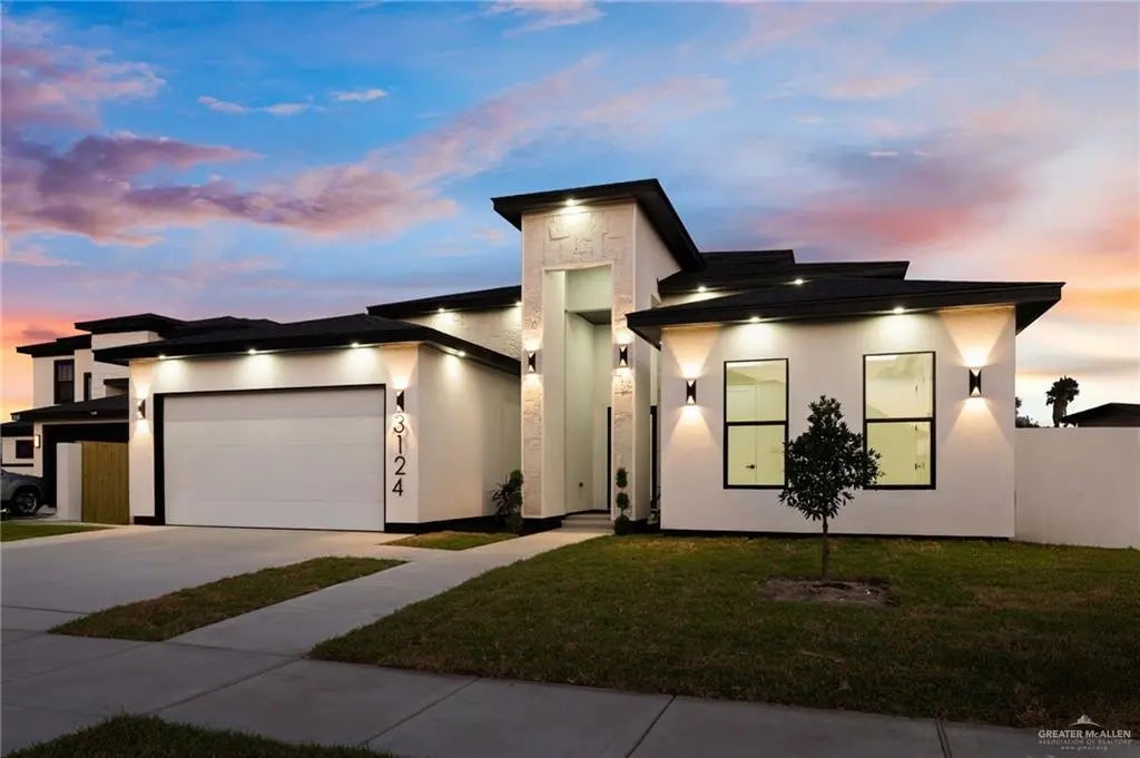 3124 N Elm Street, Edinburg
