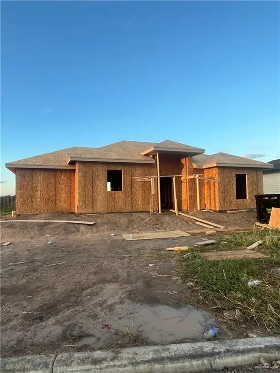 1921 Trinity Street, Donna