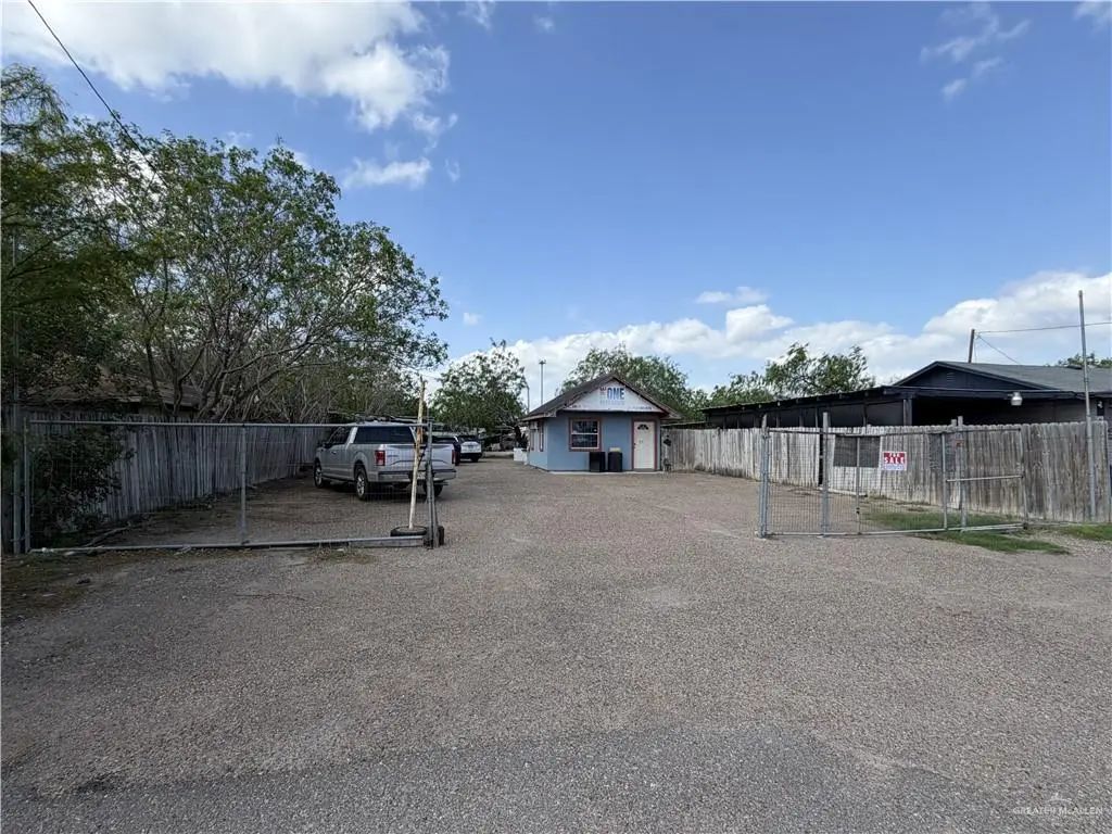 206 W Dicker Drive, Pharr