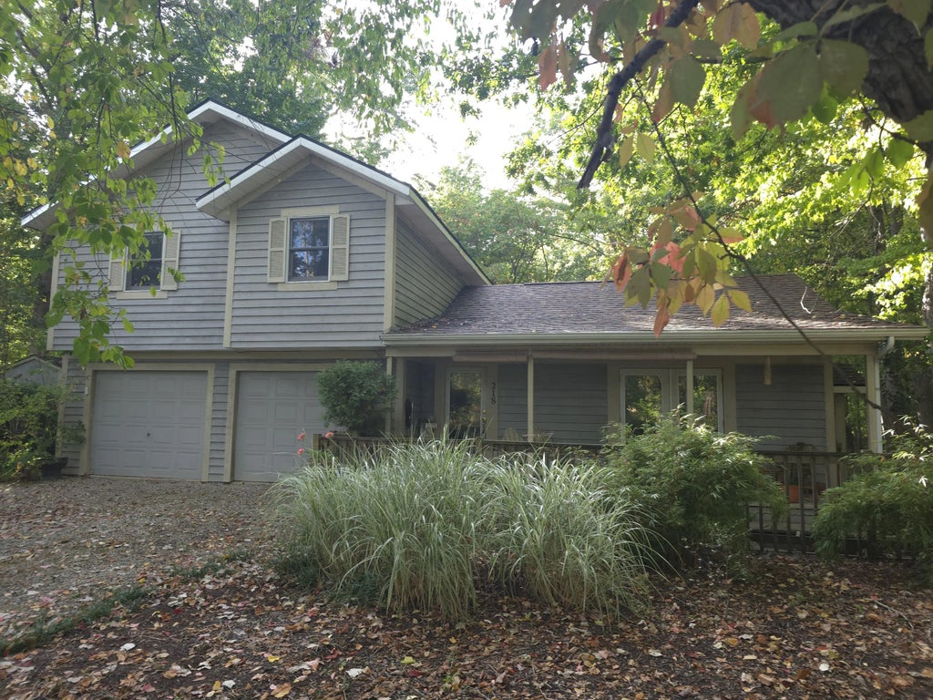 218 Chickadee Trail, Michigan City