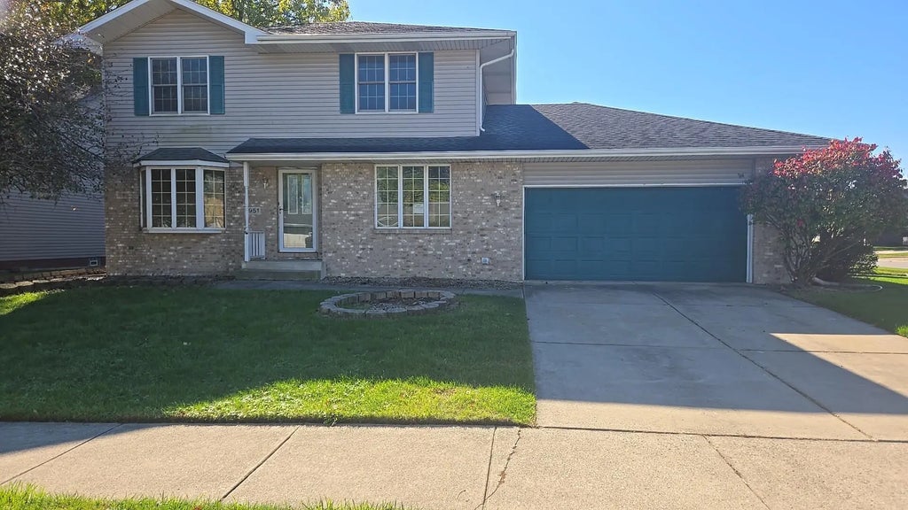 1951 W Ash Street, Griffith