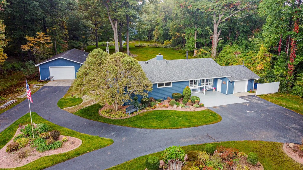 216 Holton Road, La Porte