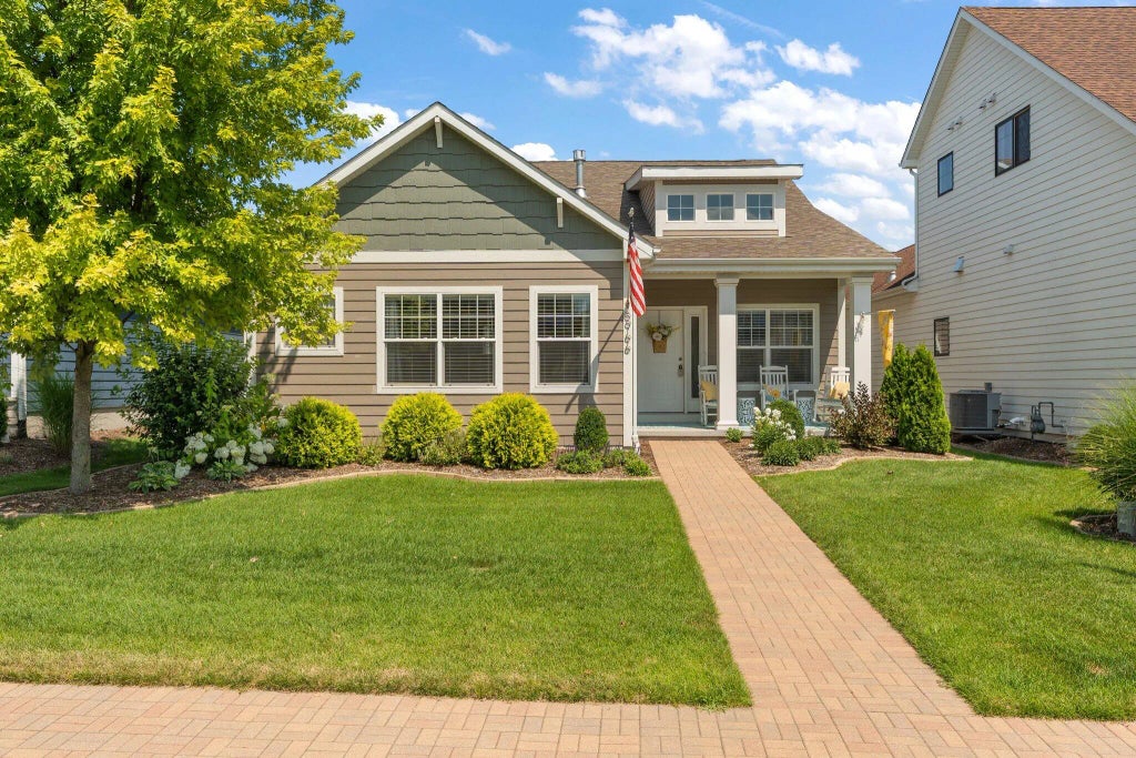 5966 Beacon Lane, Portage