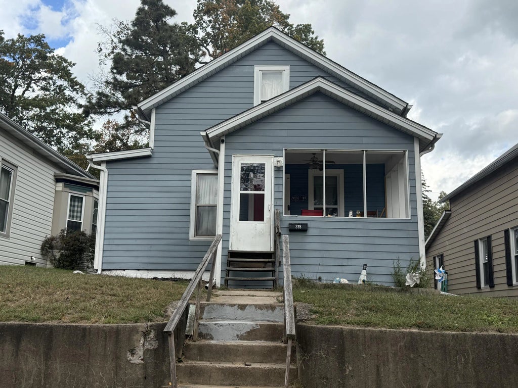 318 Gardena Street, Michigan City
