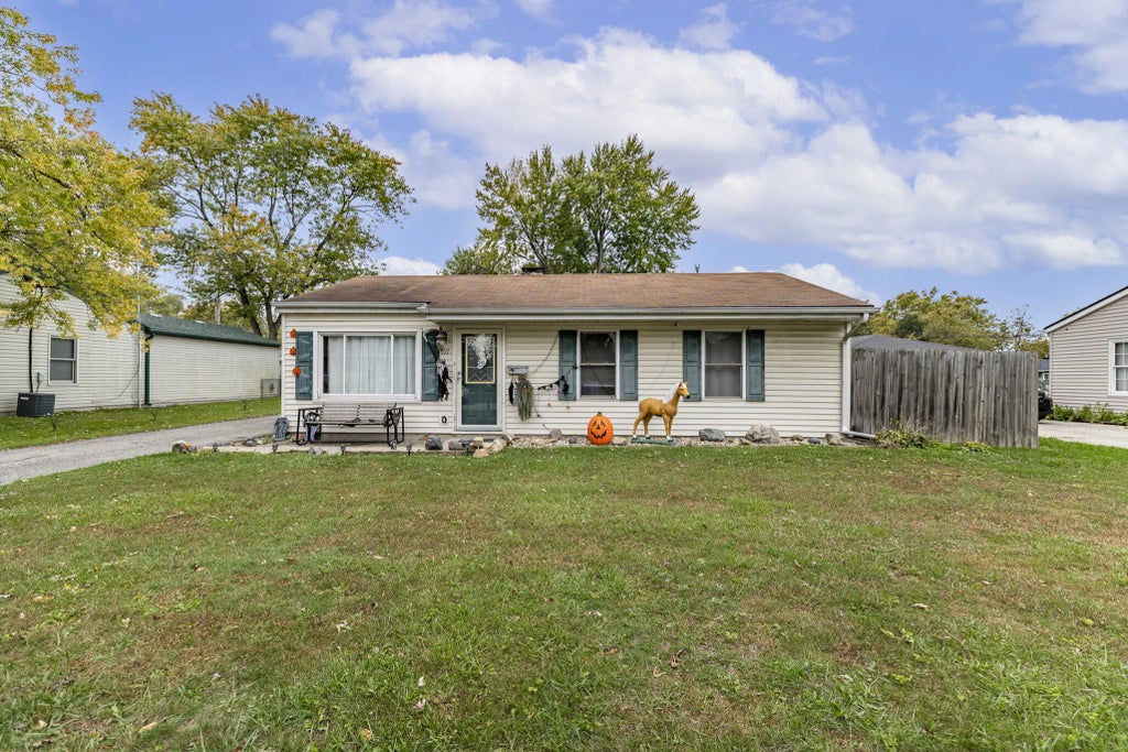 407 Prairie Street, Crown Point