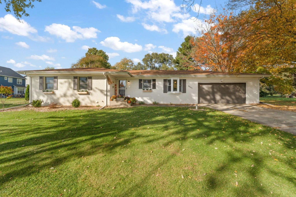 4805 Lynn Lane, Valparaiso