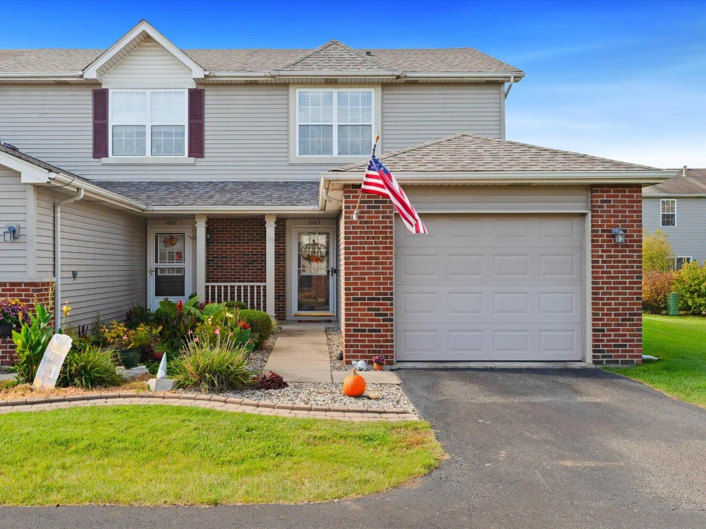 1065 Flagstone Drive, Dyer