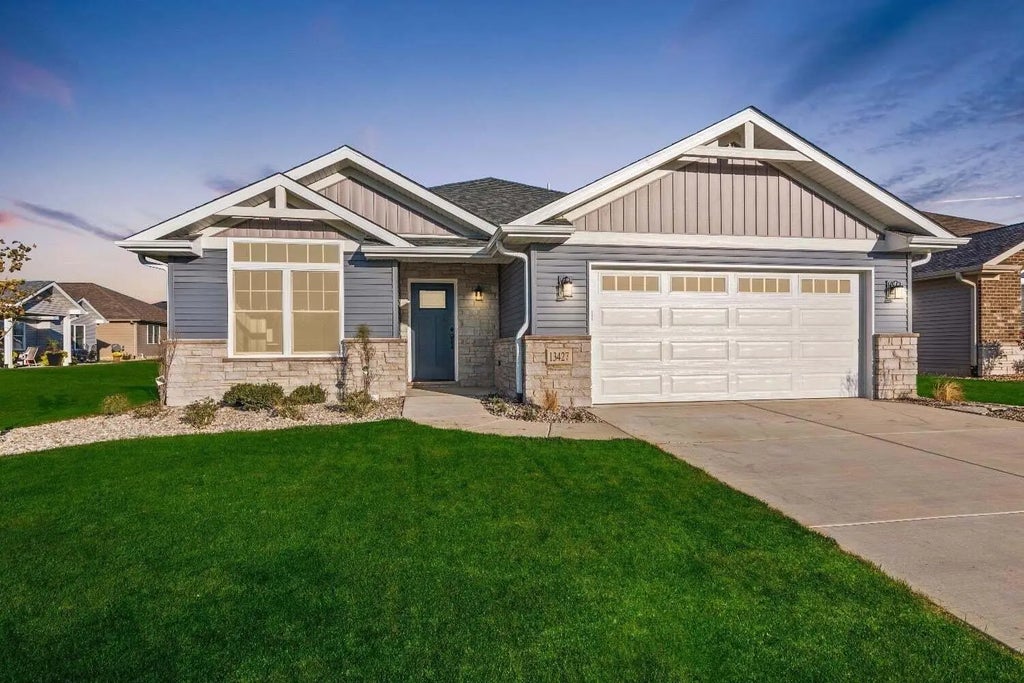 13993 Blue Sky Court, Dyer