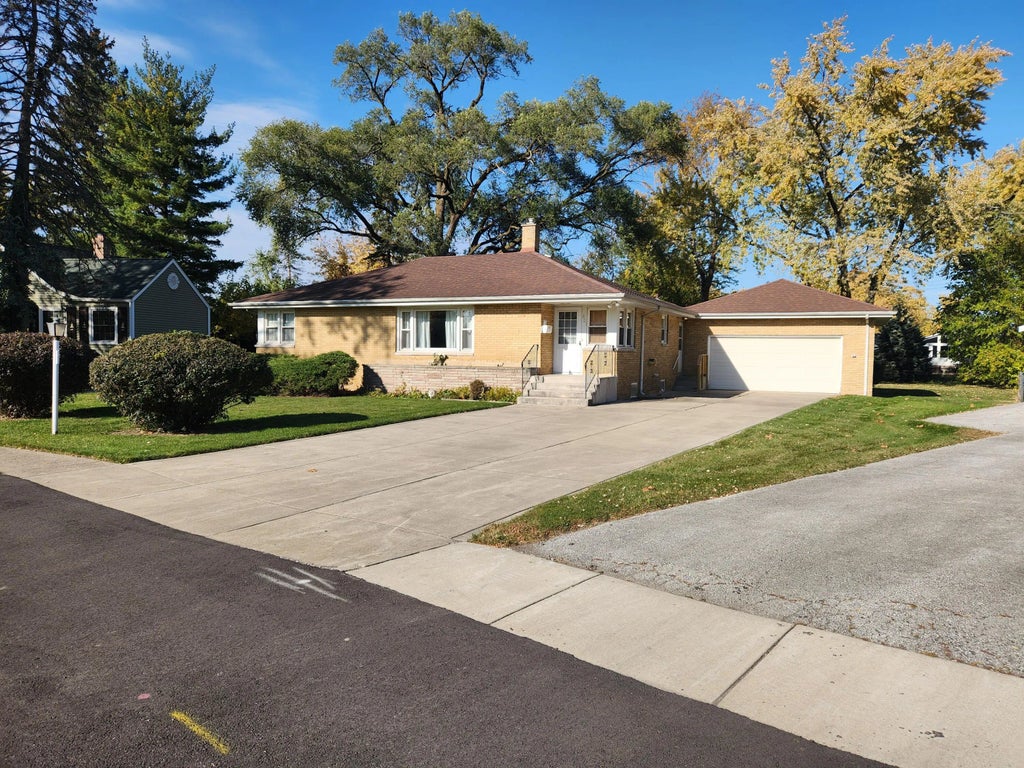 601 Berkley Drive, Dyer