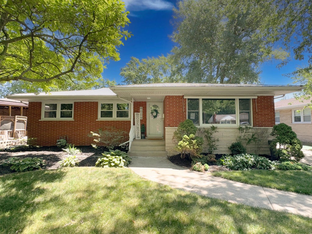 8009 Greenwood Avenue, Munster