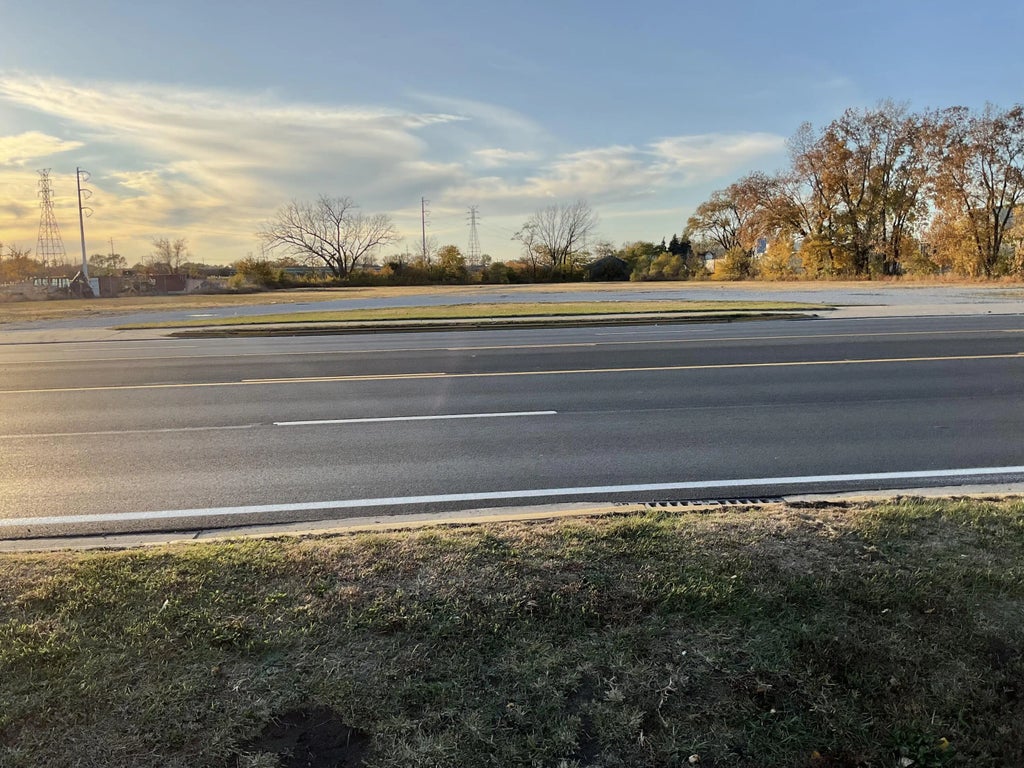 5300 Indianapolis Blvd, East Chicago