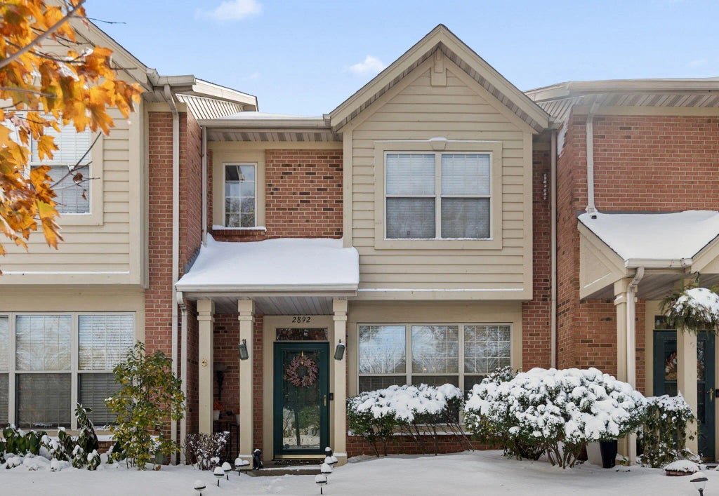 2892 Cambridge Way, Highland