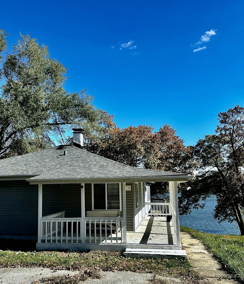 115 W Lakeview Drive, Lowell