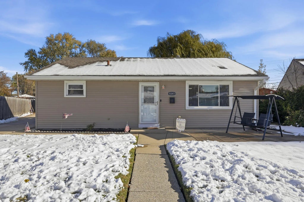 8203 Rosewood Court, Highland