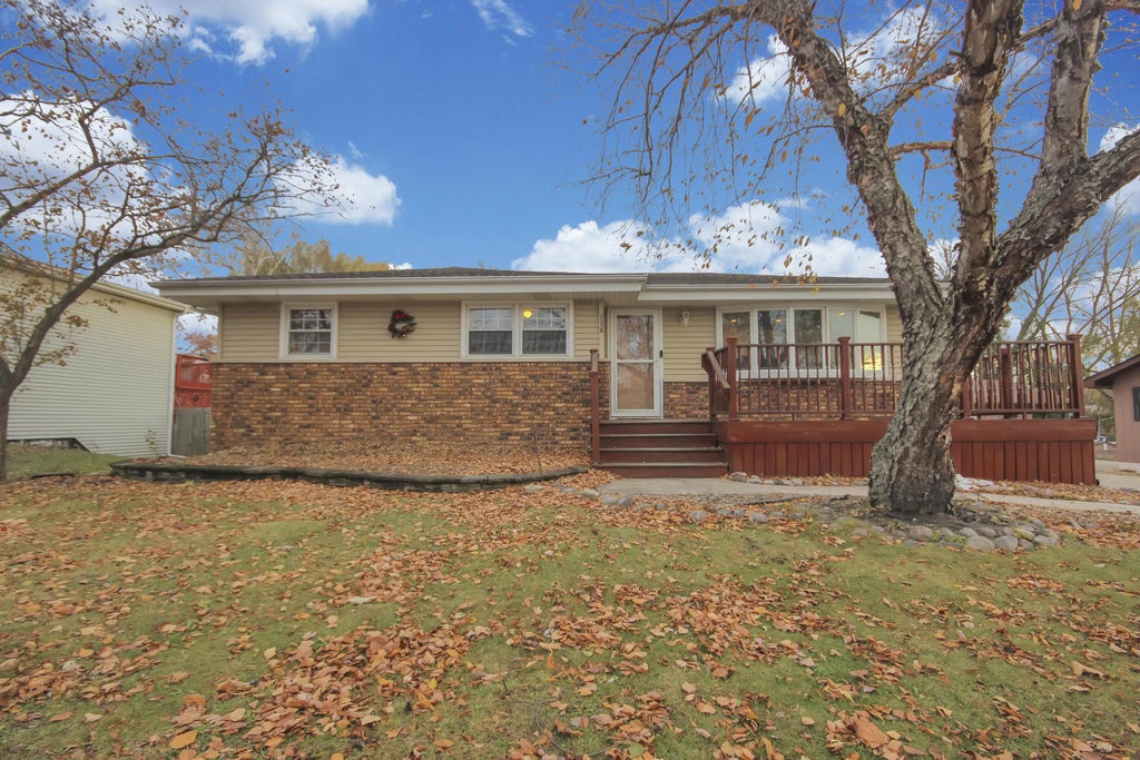 736 Cottonwood Drive, Dyer