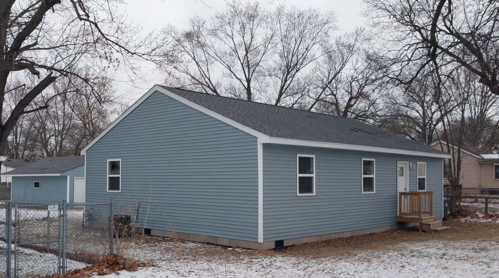 4124 Liverpool Road, Lake Station