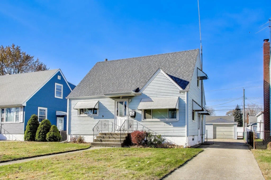 5506 Wegg Avenue, East Chicago