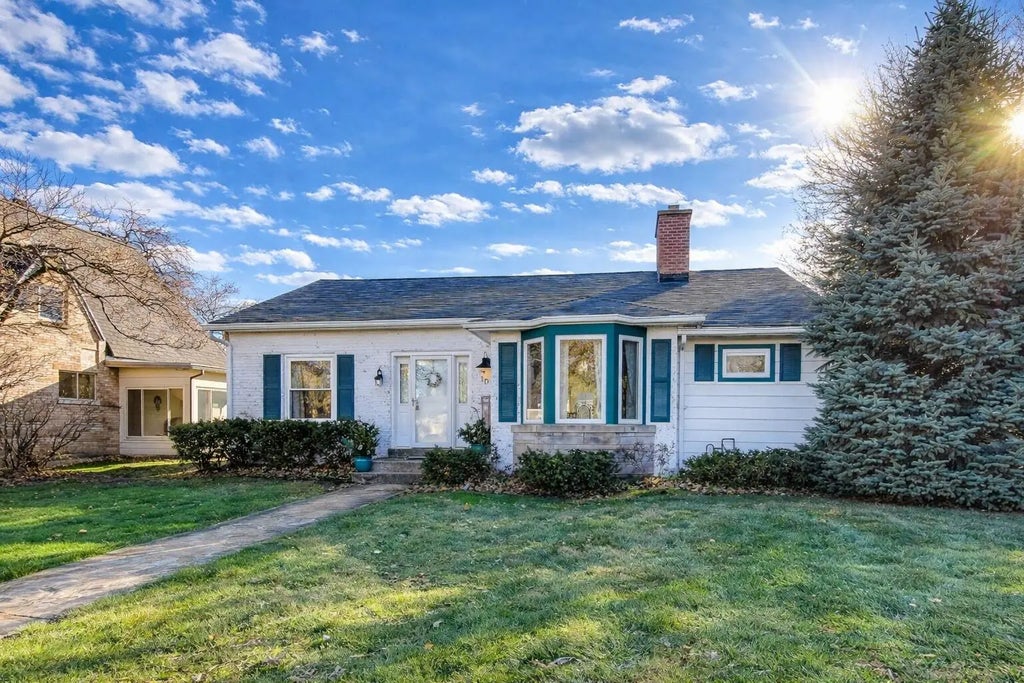 108 Beverly Place, Munster