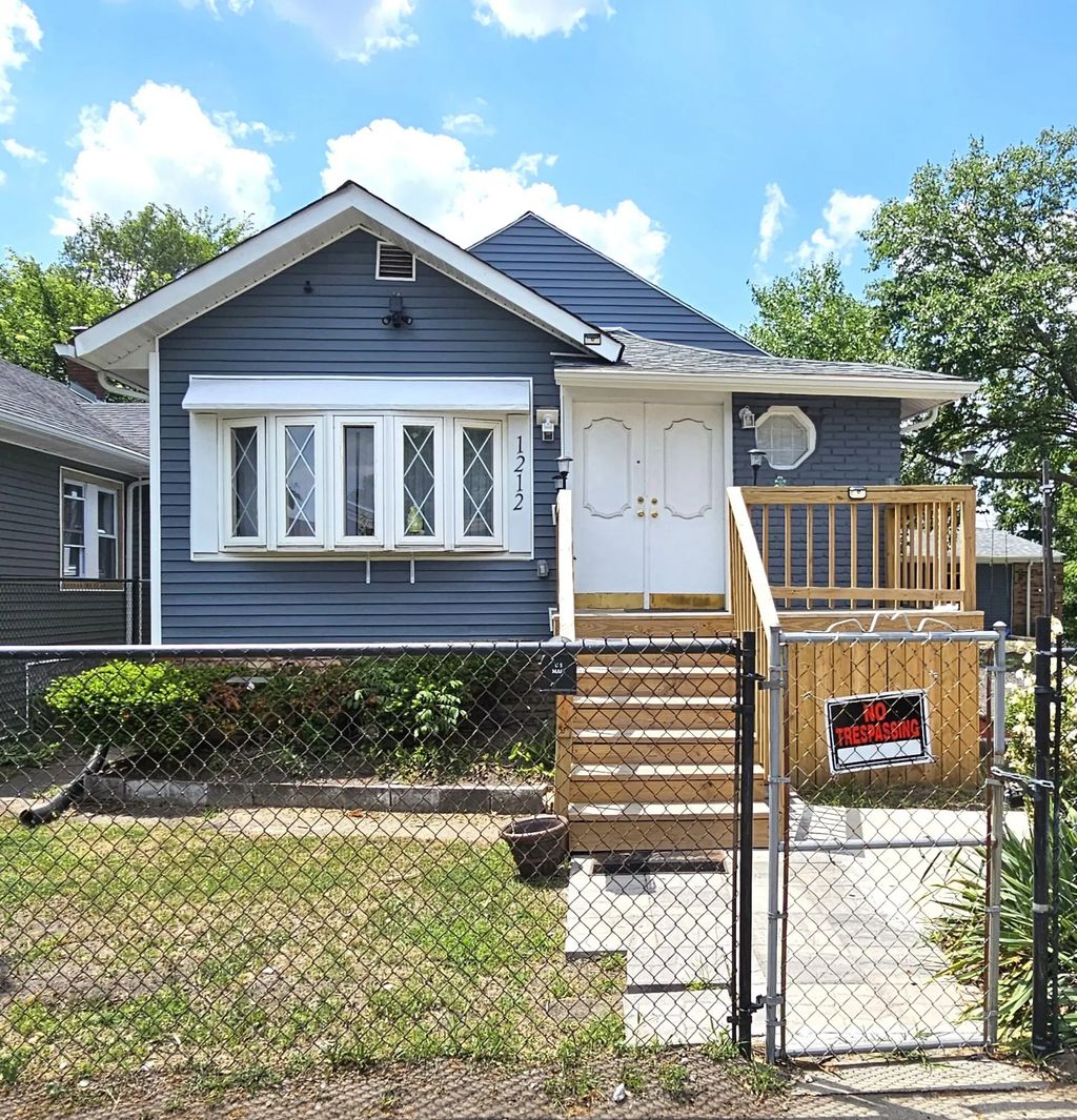 1212 W Taft Street, Gary