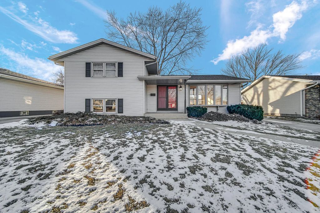 9220 Wildwood Drive, Highland