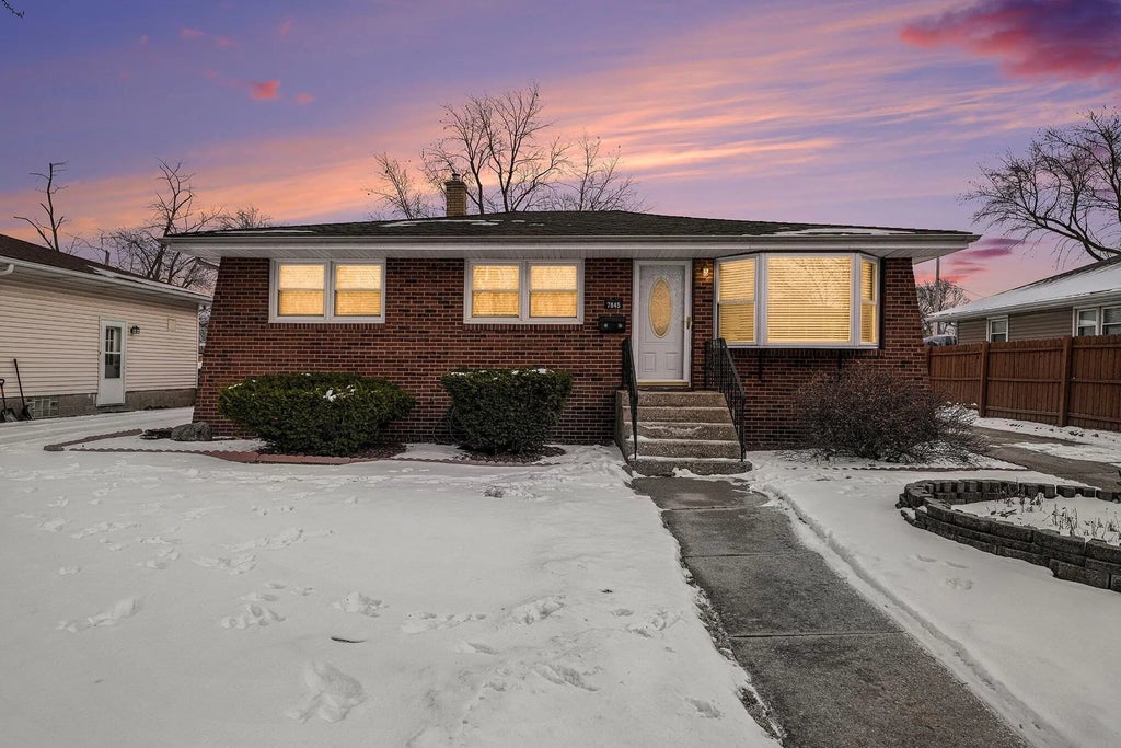 7845 Van Buren Avenue, Munster