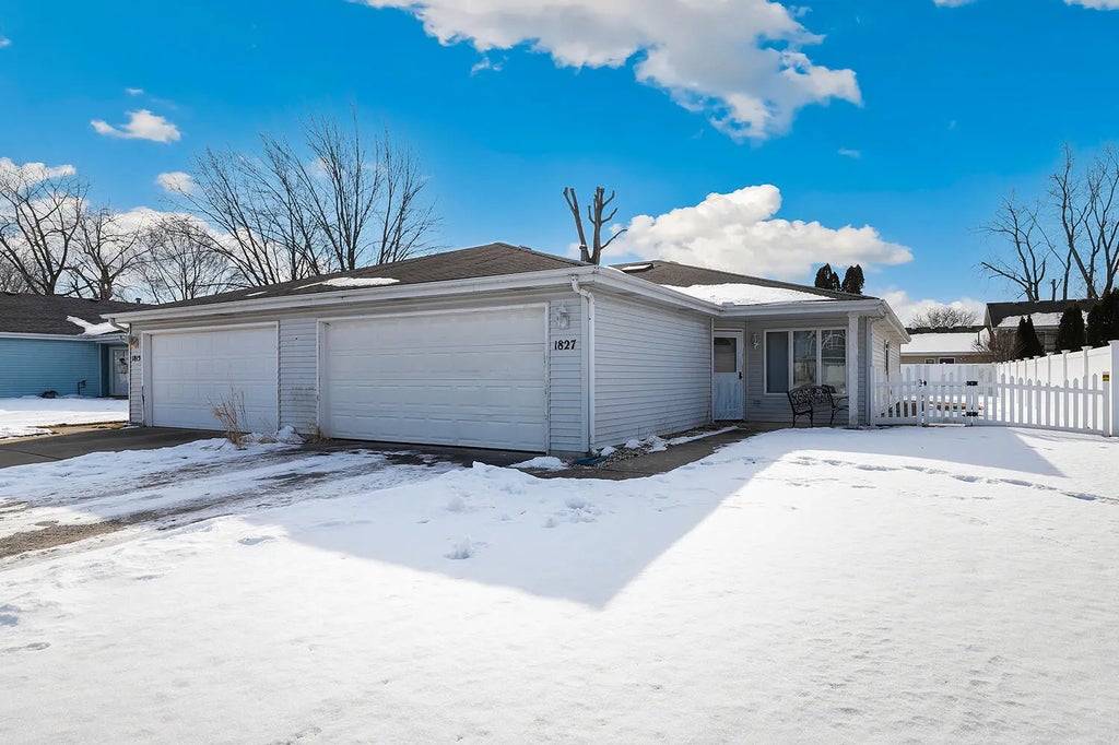 1827 W Ash Street, Griffith