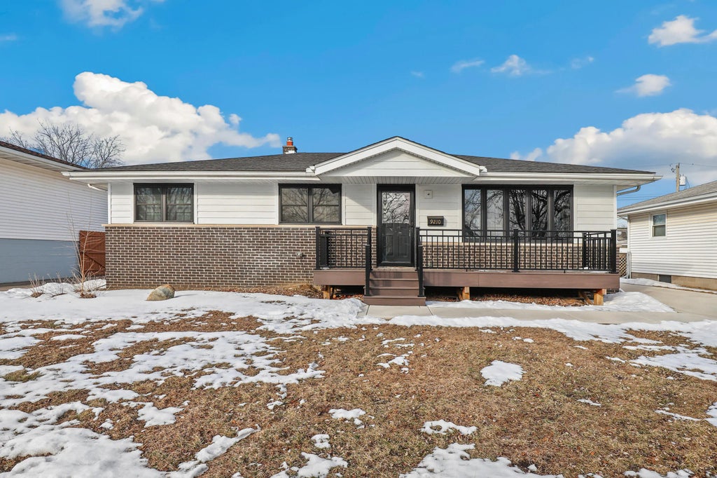 9210 Woodward Avenue, Highland