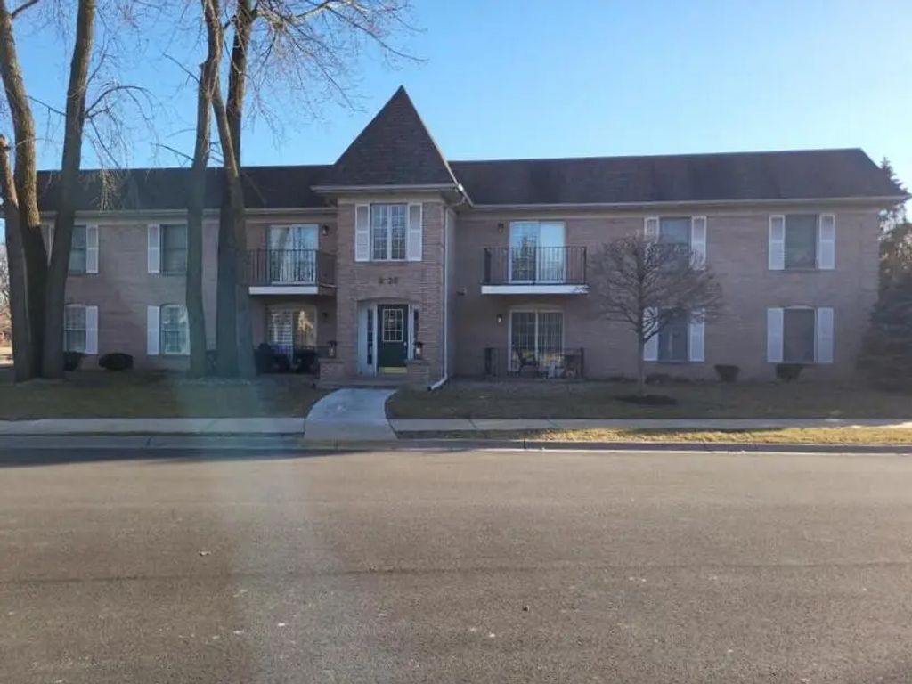 2720 Georgetowne Drive B2, Highland