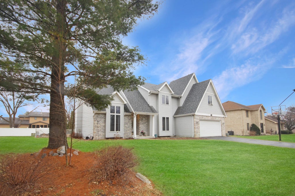 1421 Lakeview Drive, Schererville