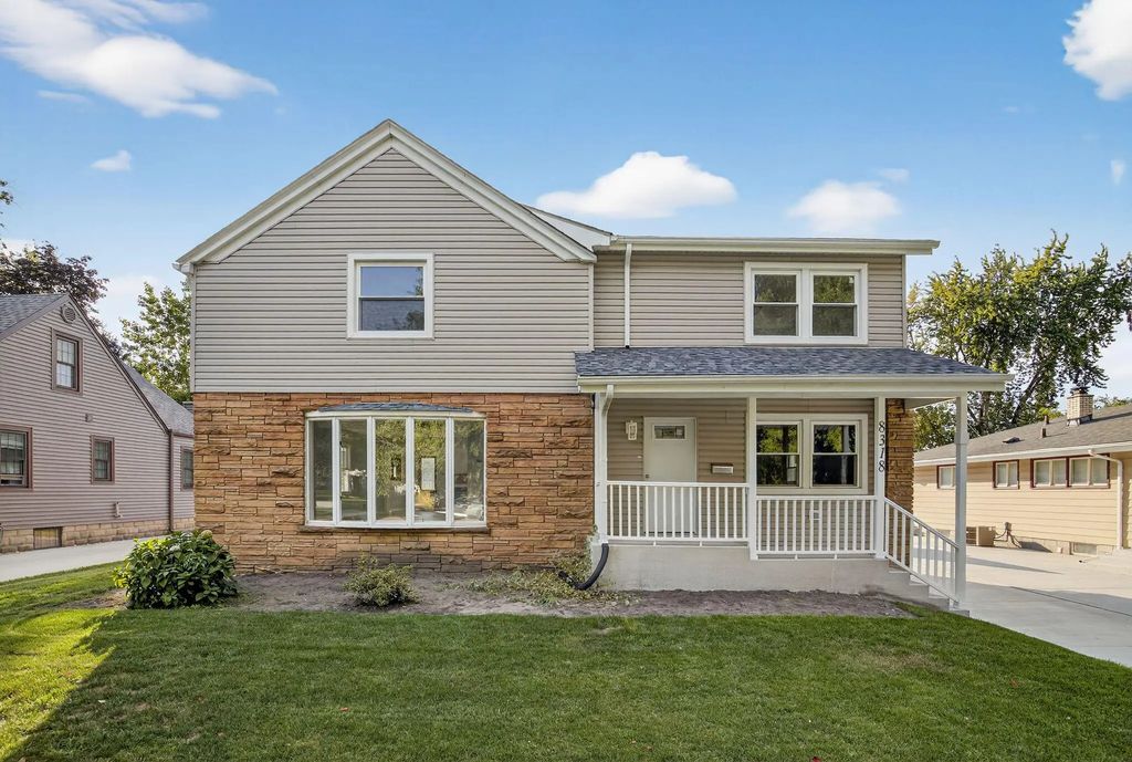 8318 Howard Avenue, Munster