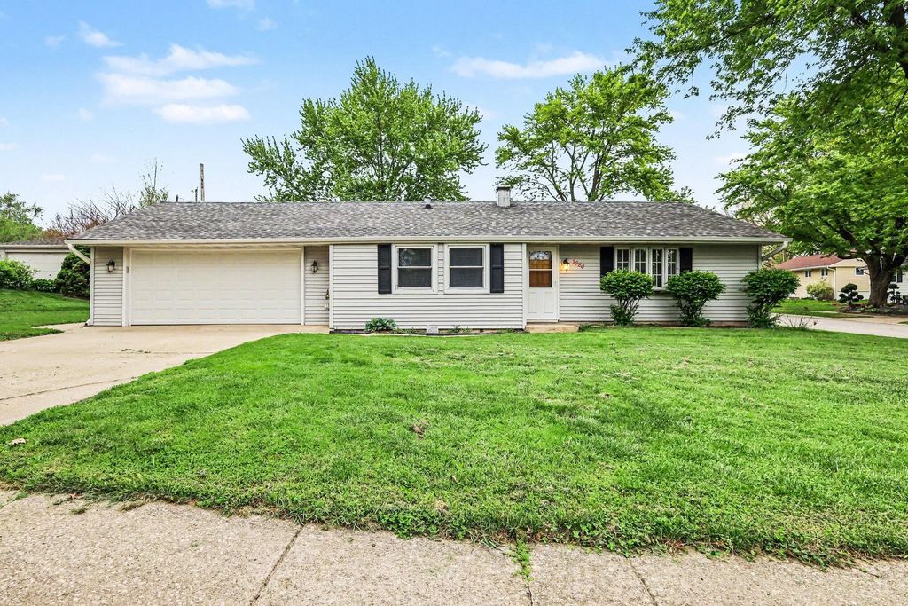 7080 Sherwood Avenue, Portage