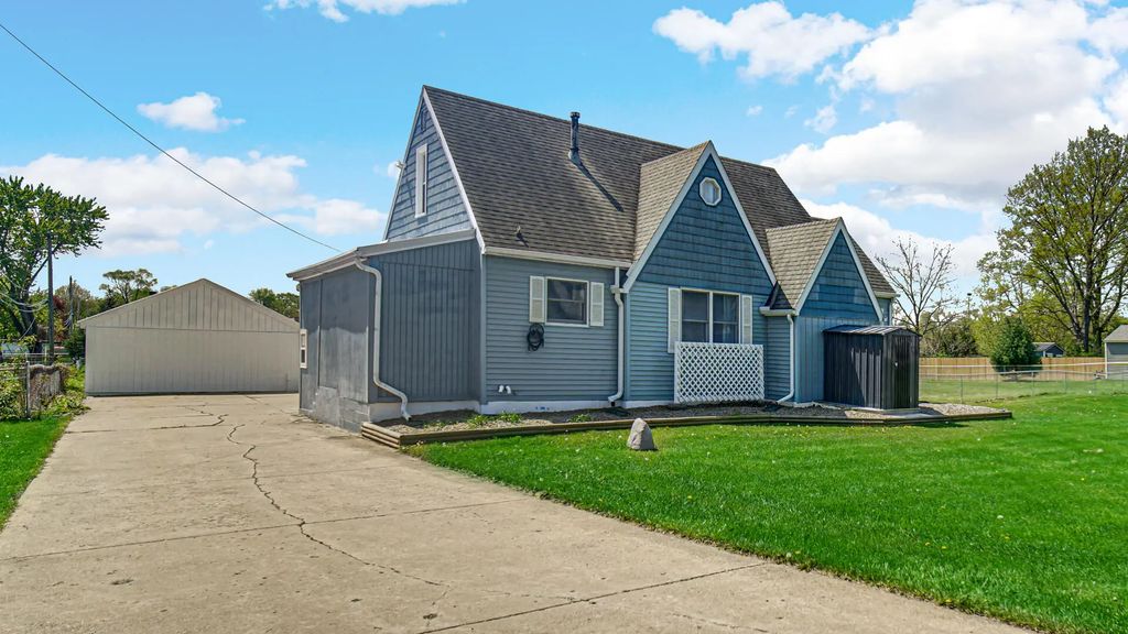 324 W Johnson Road, La Porte