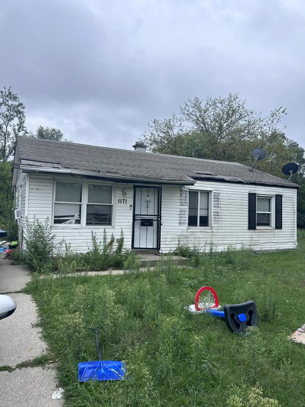 1171 Dearborn Circle, Gary