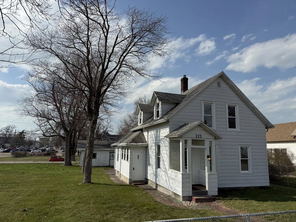 225 Columbia Street, Michigan City