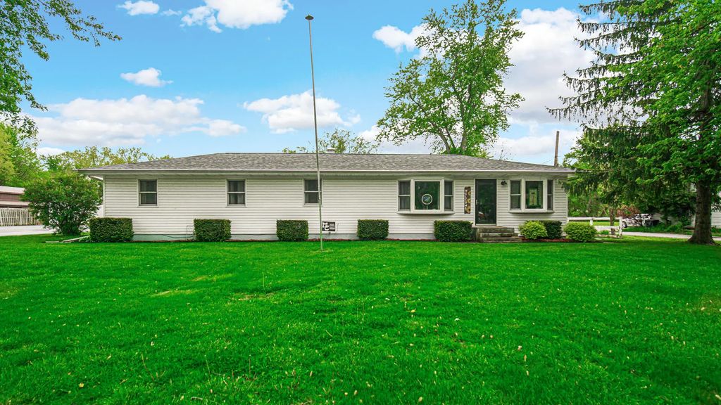 746 W 700 N, Hobart
