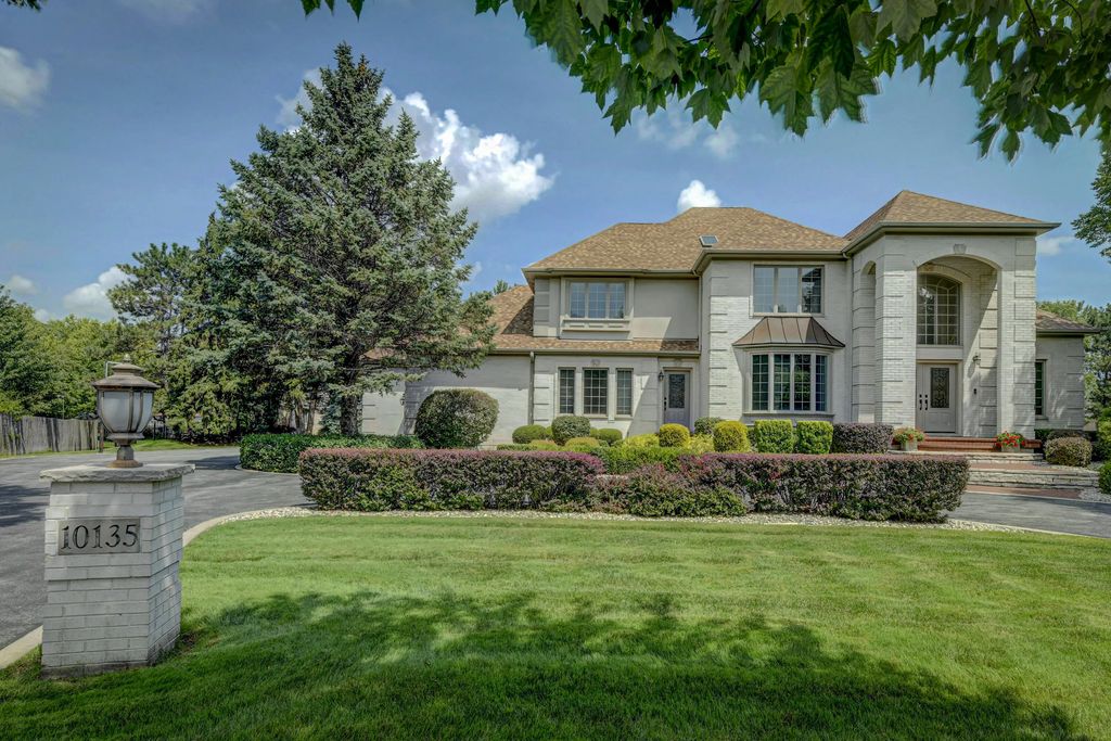 10135 Cherrywood Lane, Munster