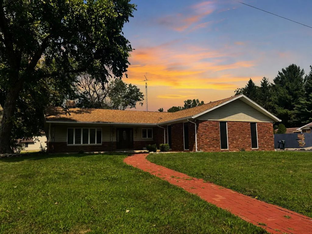 4726 Locksley Drive E, Rensselaer