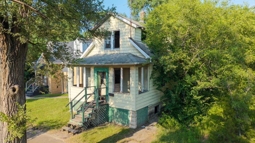 3869 Connecticut Street, Gary