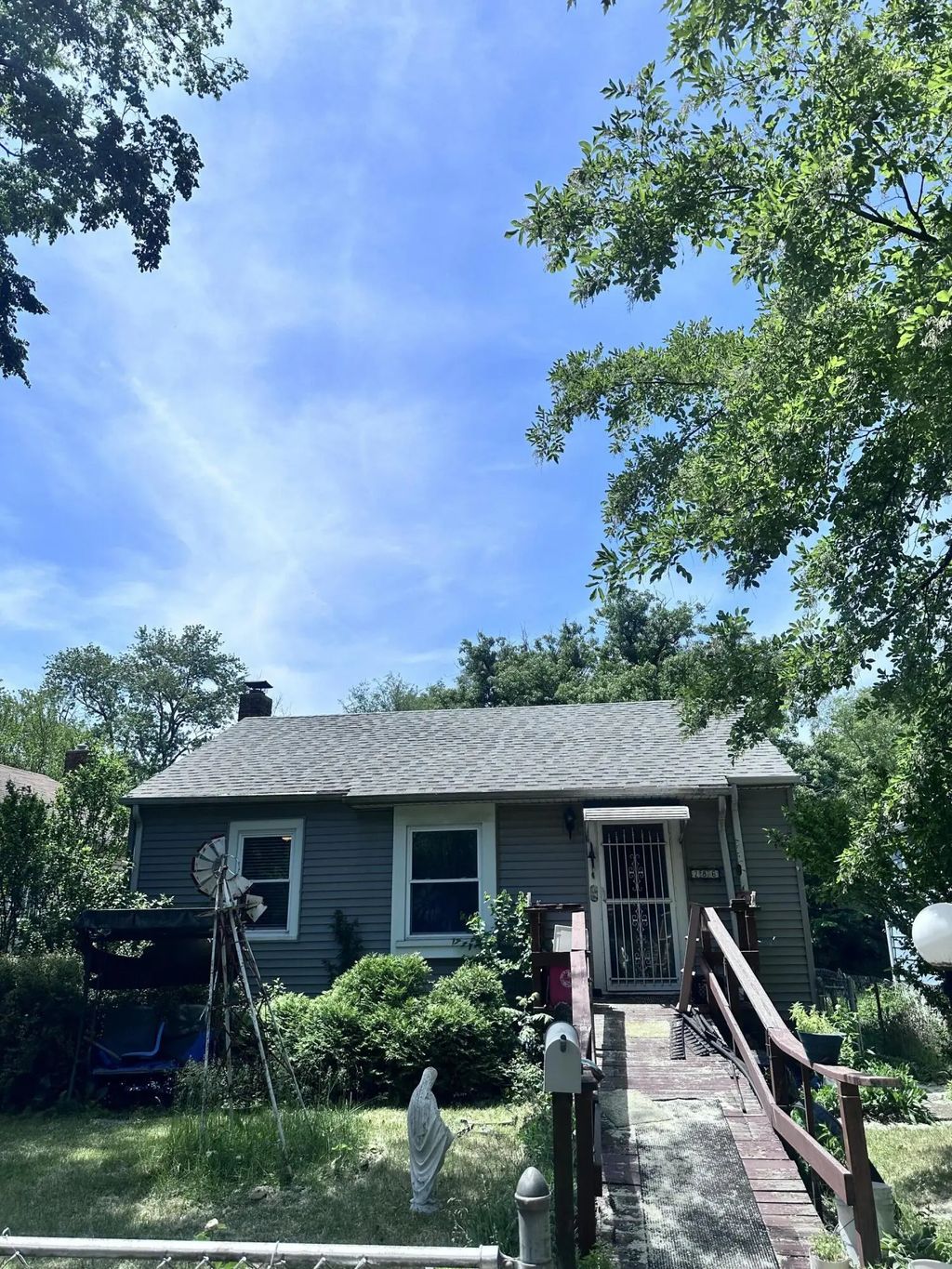 286 Tompkins Street, Gary