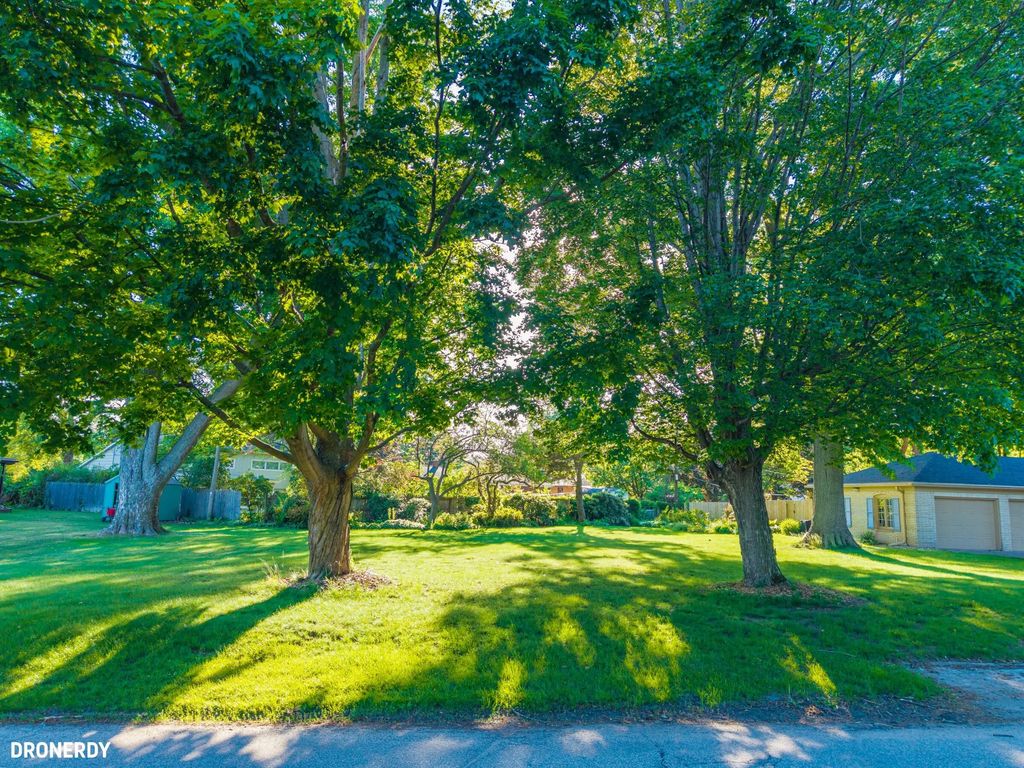 Maple Street, Michigan City