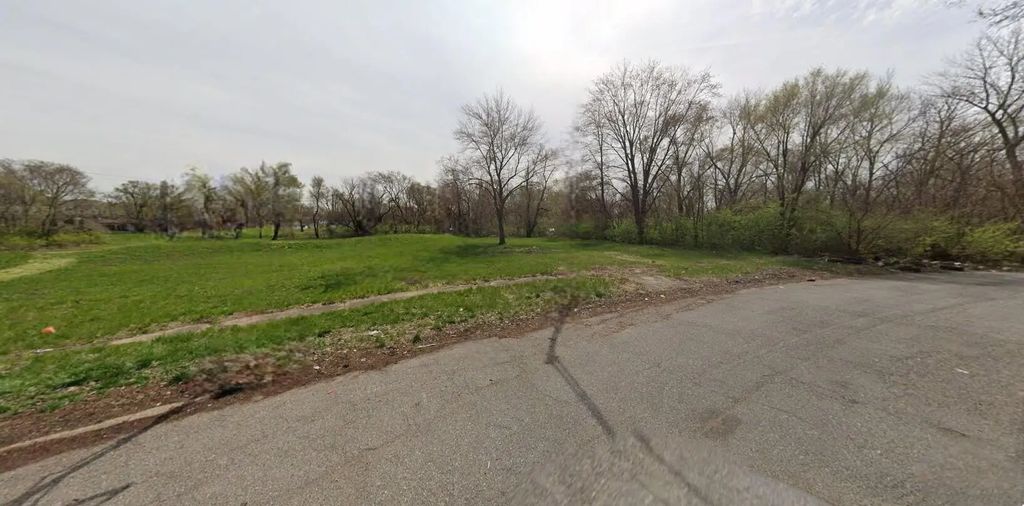 5245 E 11th Place, Gary