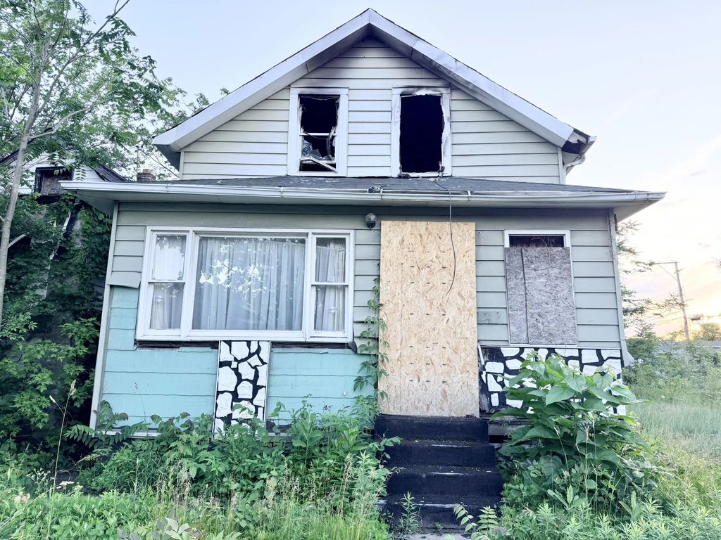 2524 Tyler Street, Gary