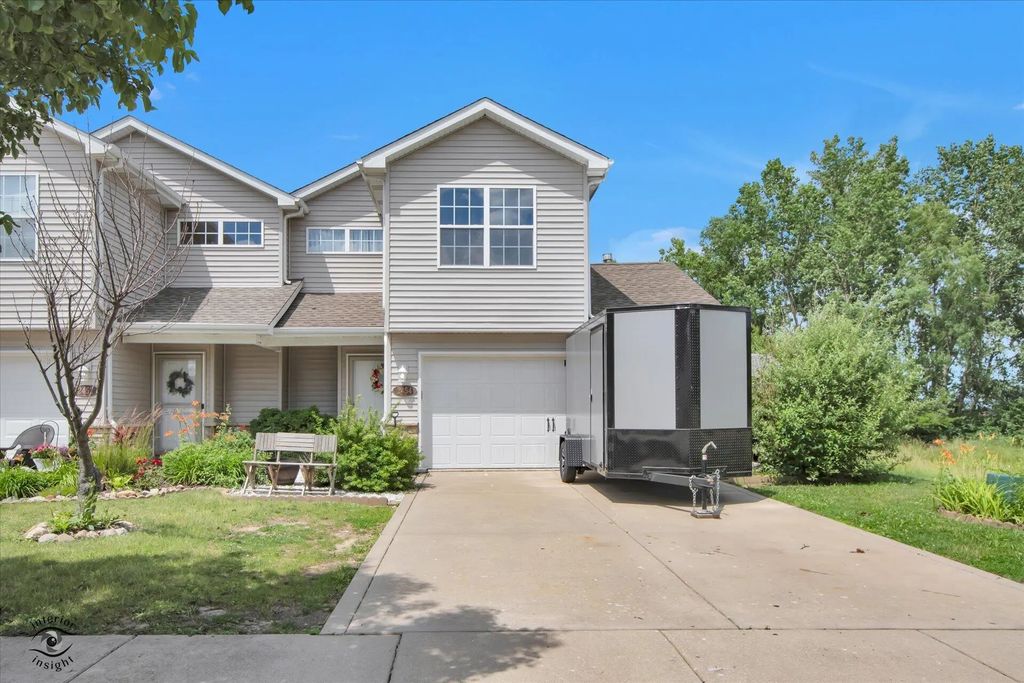 2454 E 68th Avenue, Merrillville