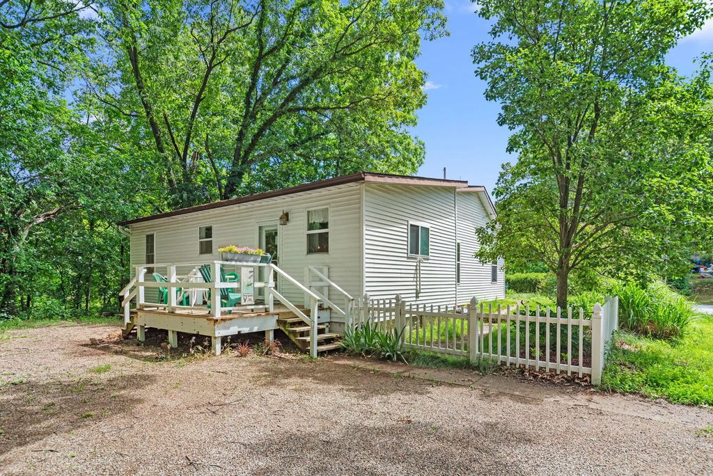 702 N Karwick Road, Michigan City