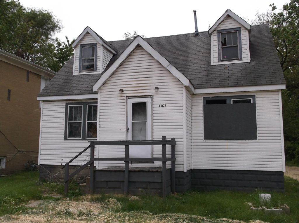 4406 Cleveland Street, Gary