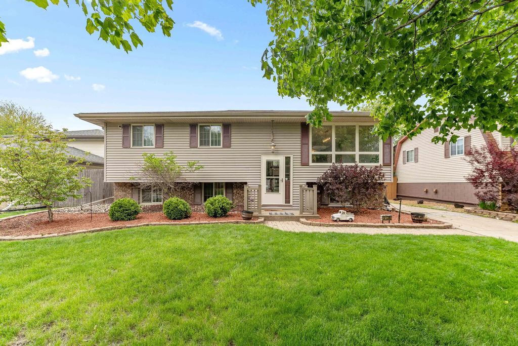 9138 Southmoor Avenue, Highland