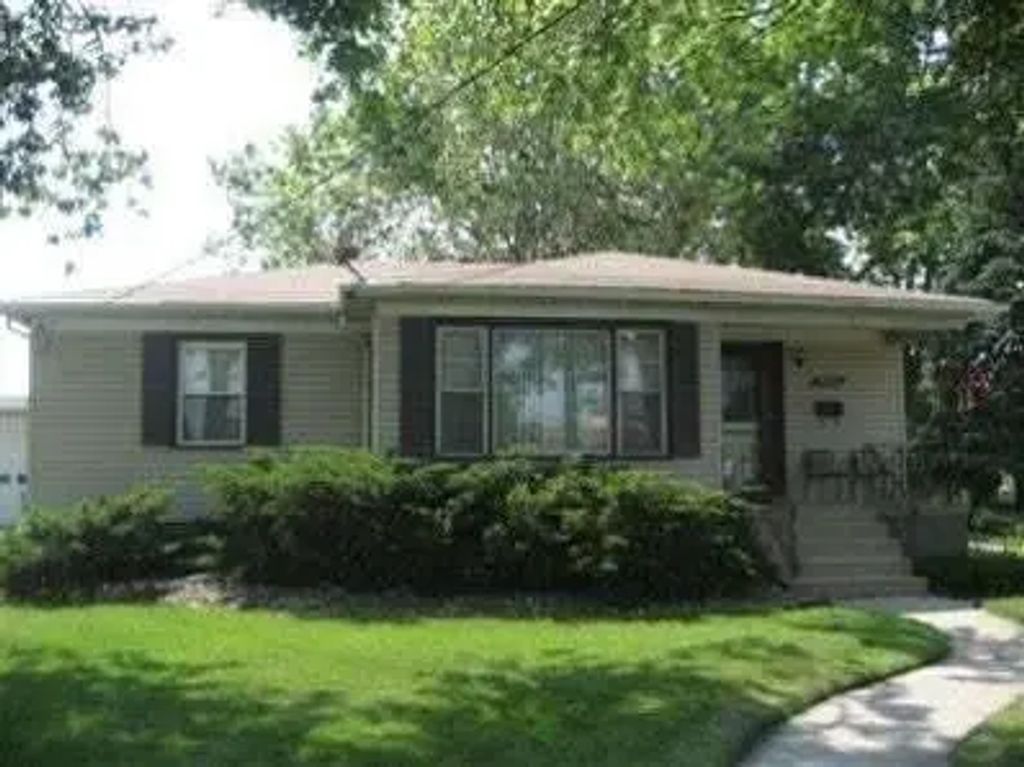 8750 Calumet Avenue, Munster