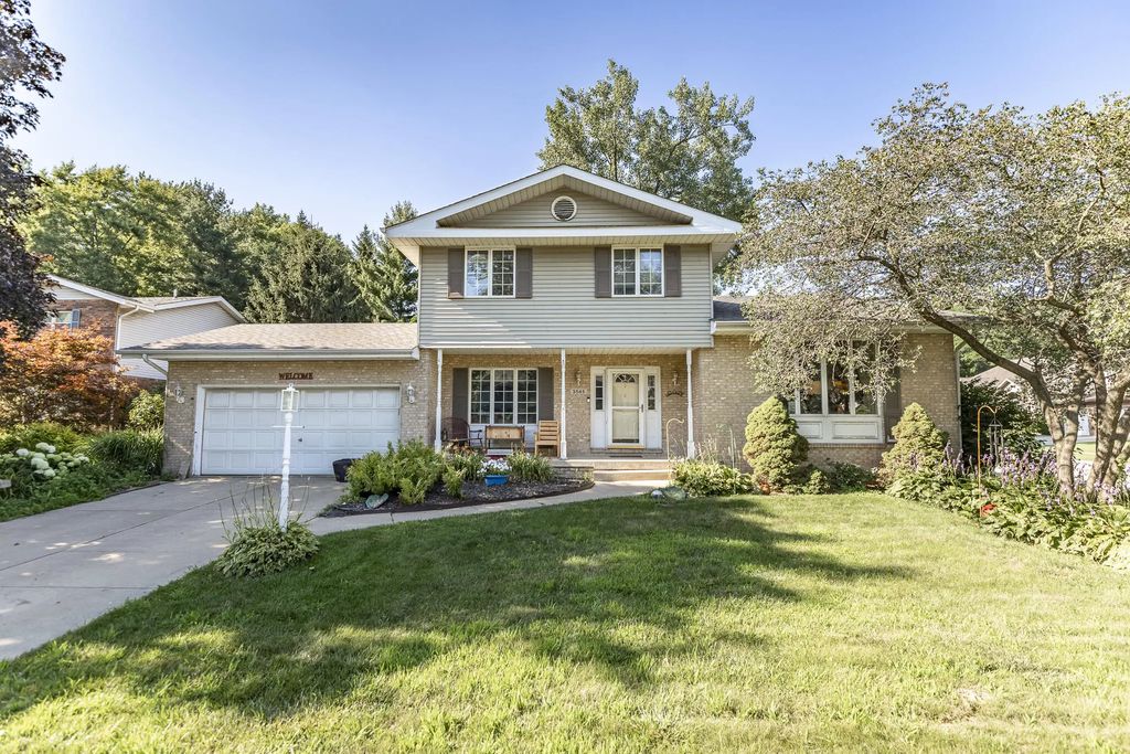 3545 Laverne Drive, Highland